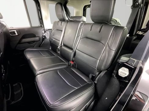 Used 2023 Jeep Wrangler Unlimited Sahara AWD/4WD image 20
