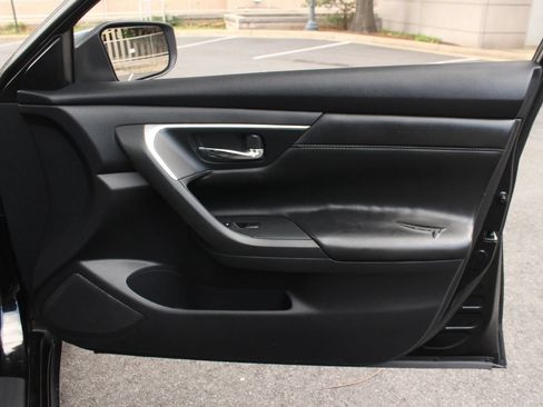 Used 2015 Nissan Altima 2.5 S w/ Power Driver Seat Package FWD image 28