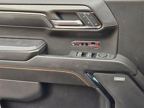 Used 2024 GMC Sierra 1500 AT4 w/ Technology Package image 18