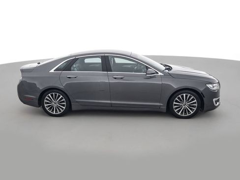 Used 2017 Lincoln MKZ Premiere image 4