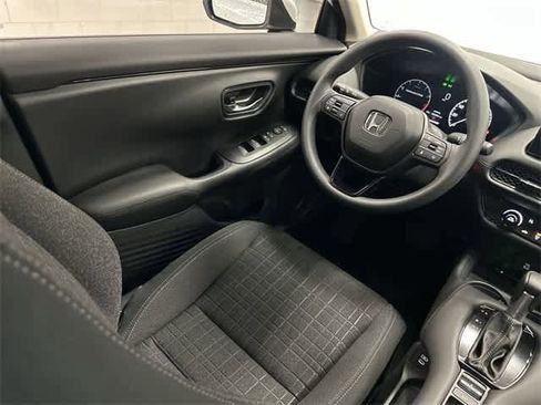 New 2026 Honda HR-V LX image 12