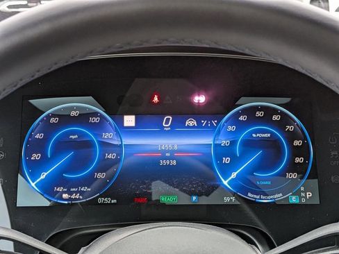 Used 2023 Mercedes-Benz EQS 580 4MATIC Sedan image 11