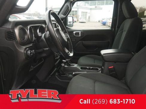 Used 2020 Jeep Gladiator Sport w/ Quick Order Package 24S AWD/4WD image 33