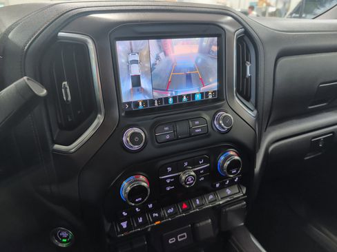 Used 2021 GMC Sierra 3500 AT4 w/ AT4 Premium Plus Package AWD/4WD image 11