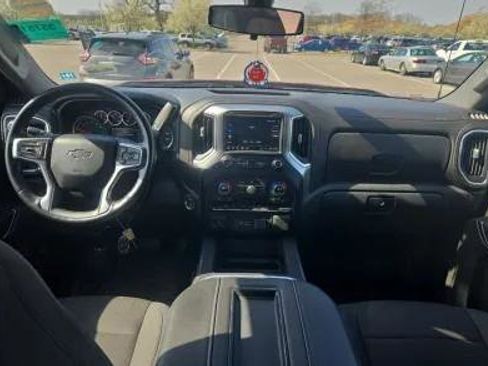 Used 2019 Chevrolet Silverado 1500 LT Trail Boss image 5