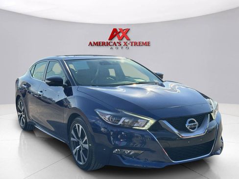 Used 2017 Nissan Maxima Platinum w/ Interior Lighting Package FWD image 8