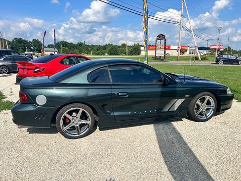 Used 1998 Ford Mustang GT RWD image 5