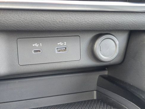 Used 2023 Nissan Rogue SL w/ SL Premium Package image 39