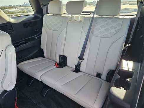 Used 2021 Hyundai Palisade Limited image 30