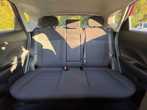 Used 2025 Hyundai Kona SEL image 43