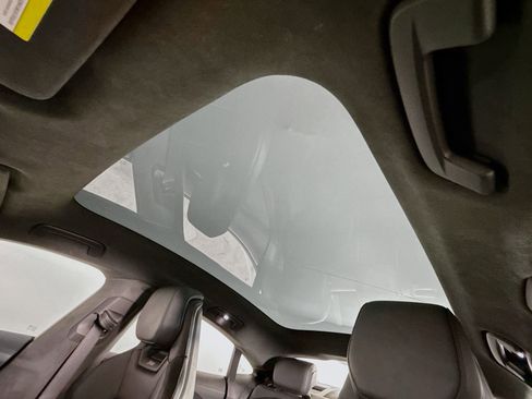 Used 2024 Audi RS e-tron GT Base image 23