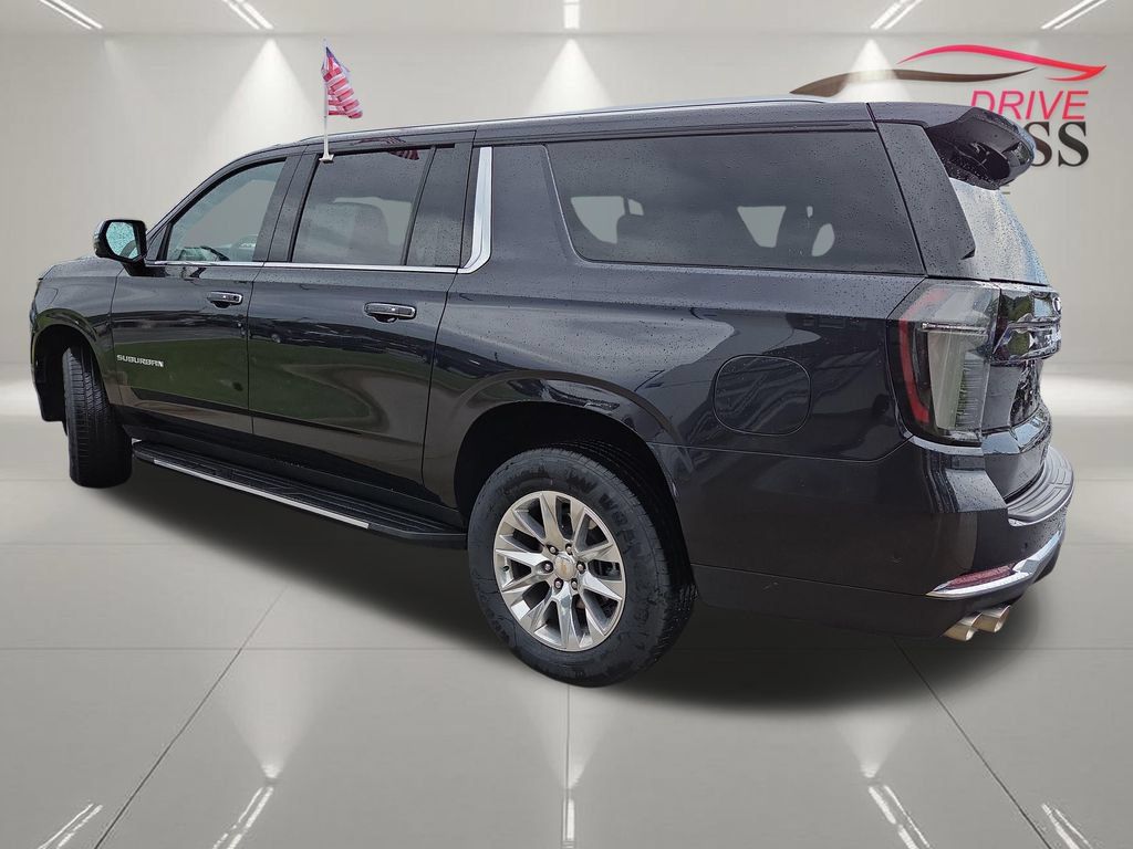 Certified 2026 Chevrolet Suburban Premier AWD/4WD image 6
