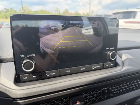Used 2023 Honda Accord LX image 12