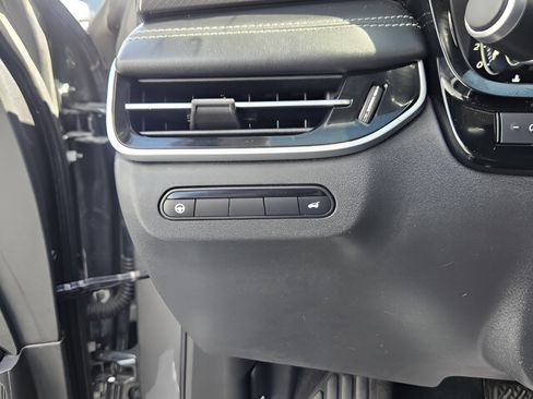 Used 2022 INFINITI QX60 Luxe w/ Cargo Package FWD image 14