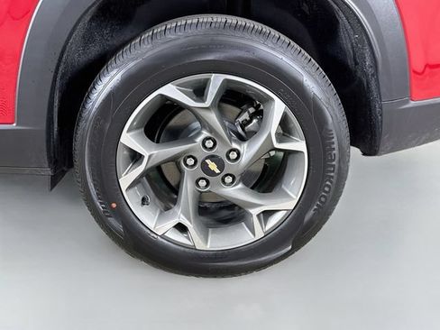 Used 2026 Chevrolet Trax LT w/ Driver Confidence Package FWD image 30