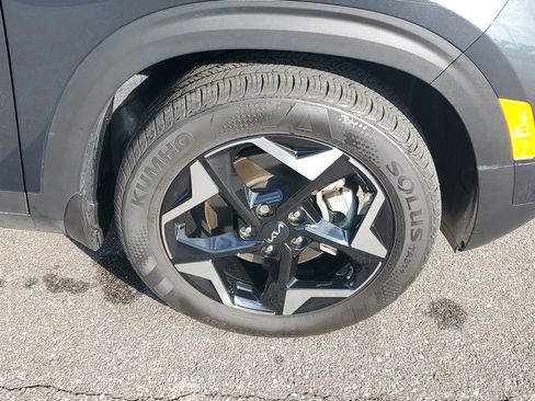 Certified 2025 Kia Seltos EX image 40