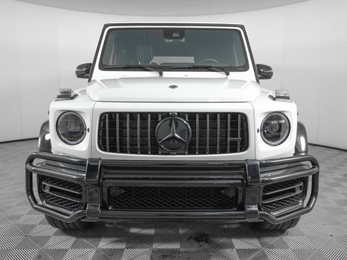 Used 2024 Mercedes-Benz G 63 AMG 4MATIC image 2
