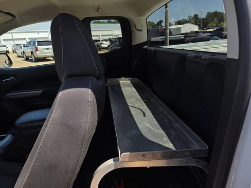 Used 2022 Chevrolet Colorado LT w/ Fleet Safety Package RWD image 20