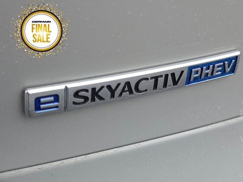 Certified 2024 MAZDA CX-90 Plug-In Hybrid w/ Preferred image 26