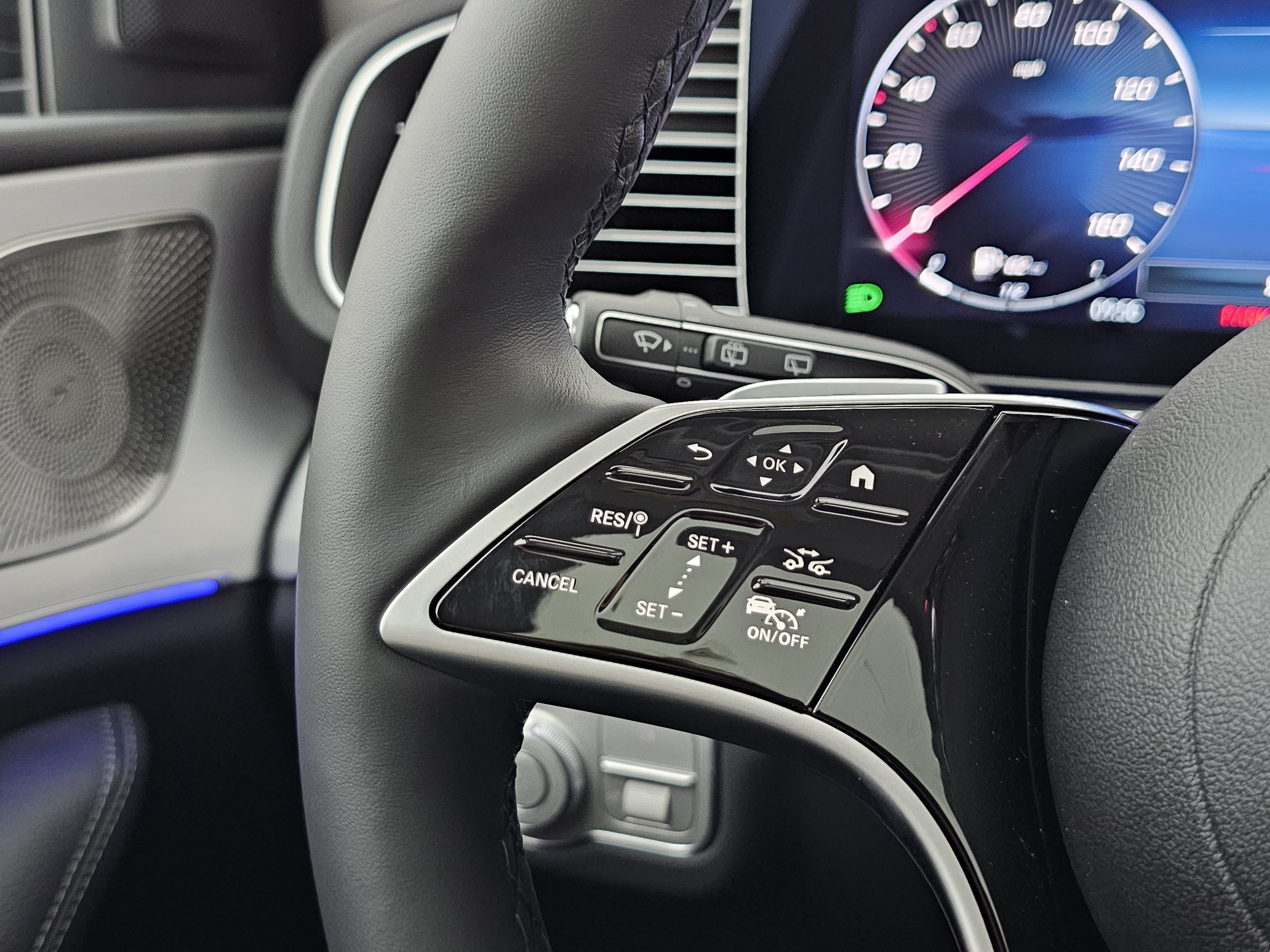 New 2026 Mercedes-Benz GLE 450 4MATIC image 37