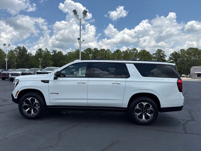 New 2026 GMC Yukon XL AT4 Ultimate AWD/4WD image 6