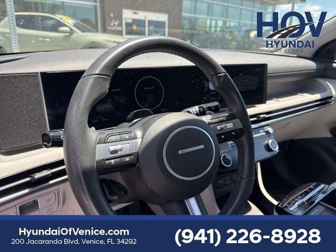 Certified 2025 Hyundai Tucson SEL image 9