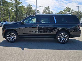 New 2026 Chevrolet Suburban High Country video 2