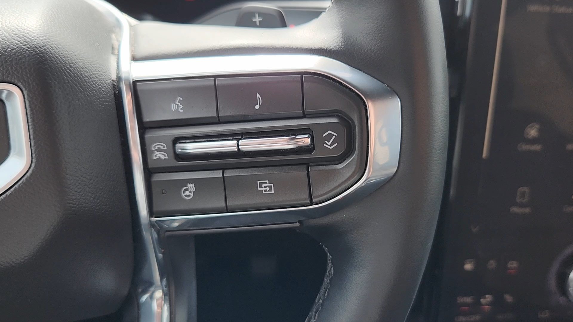 Used 2026 GMC Acadia Elevation w/ Elevation Premium Package AWD/4WD image 13