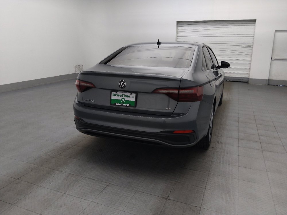 Used 2024 Volkswagen Jetta SE FWD image 7