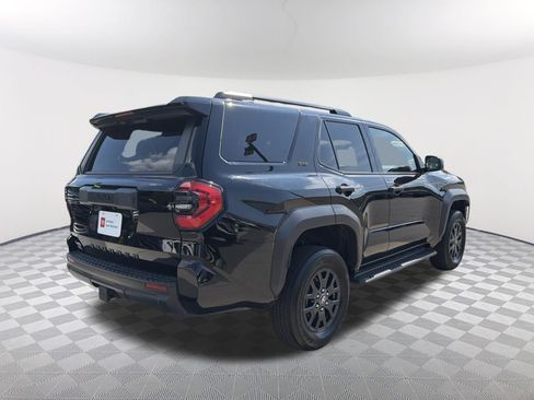 Certified 2025 Toyota 4Runner SR5 AWD/4WD image 17