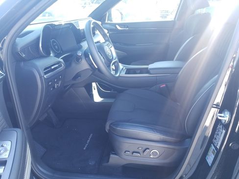 Used 2025 Hyundai Palisade Calligraphy image 10