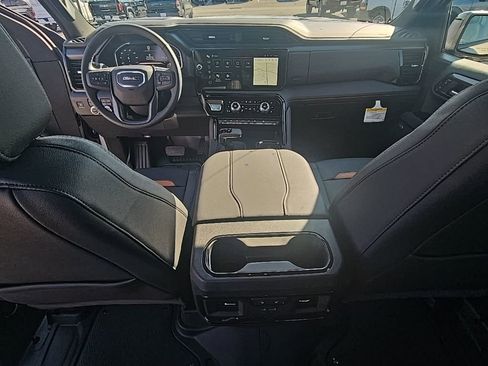 New 2026 GMC Sierra 1500 AT4 w/ Technology Package AWD/4WD image 15