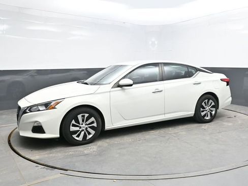 Used 2021 Nissan Altima 2.5 S image 3