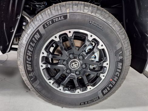 New 2026 Toyota Tundra SR5 AWD/4WD image 11