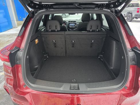 Used 2022 Chevrolet TrailBlazer RS w/ Sun and Liftgate Package image 23