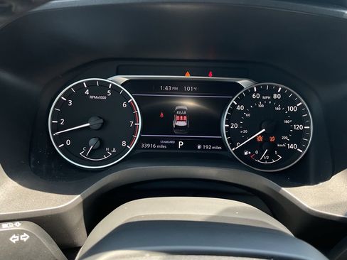 Used 2025 Nissan Rogue SV FWD image 31
