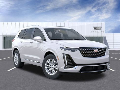New 2025 Cadillac XT6 Luxury image 7