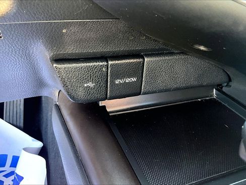 Used 2024 Toyota Camry SE FWD image 32