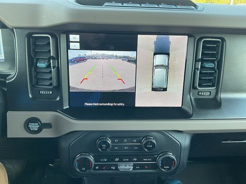 Used 2023 Ford Bronco Wildtrak AWD/4WD image 44