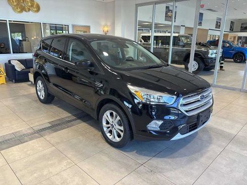 Certified 2019 Ford Escape SE AWD/4WD image 1