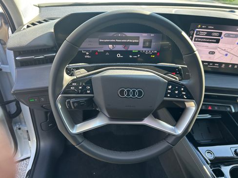 New 2026 Audi Q3 quattro 2.0T AWD/4WD image 10