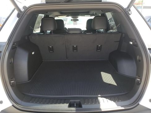 New 2027 Chevrolet Equinox RS w/ Convenience Package III AWD/4WD image 10