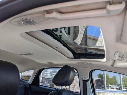 Used 2012 Ford Focus Titanium FWD image 17