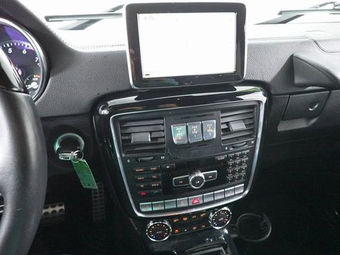 Used 2013 Mercedes-Benz G 550 image 17