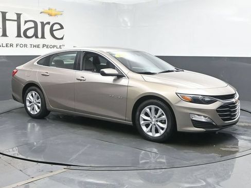 Used 2025 Chevrolet Malibu LT FWD image 6