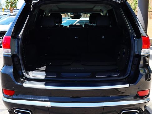 Used 2019 Jeep Grand Cherokee Summit w/ Platinum Series Group AWD/4WD image 23