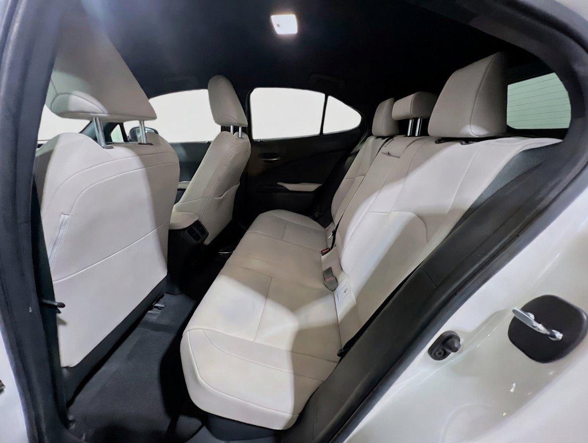 Used 2021 Lexus UX 250h w/ Accessory Package (Z1) AWD/4WD image 19