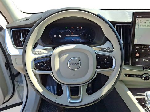 New 2026 Volvo XC60 B5 Ultra w/ Protection Package Premier image 16