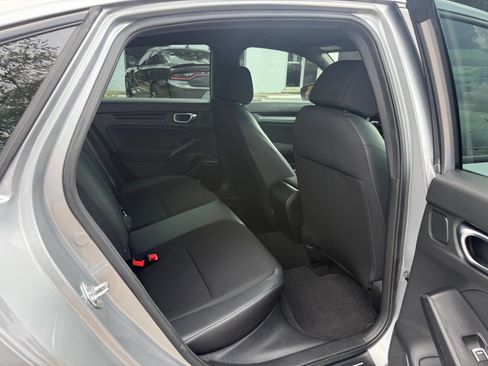 Used 2023 Honda Civic Sport image 12
