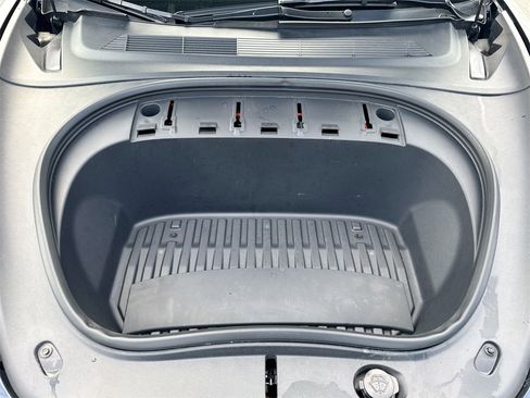 Used 2024 Tesla Model 3 Standard Range image 32